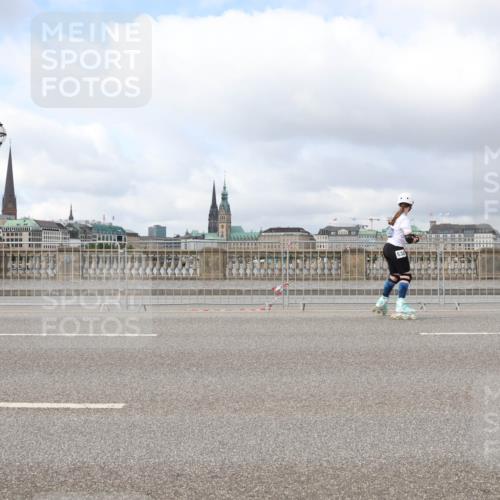 29.06.2025 - hella hamburg halbmarathon Lena Gebhardt http://msf.ph/oto/8365564 29.06.2025 09:10:51 Lombardsbrücke 538 meine-sportfotos.de