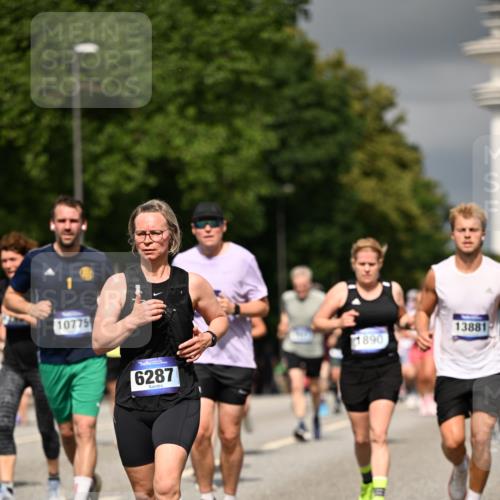 29.06.2025 - hella hamburg halbmarathon Dr. Thomas Lammeyer http://msf.ph/oto/8365650 29.06.2025 10:19:24 Kennedybrücke 1524, 1890, 2110, 2494, 2720, 2989, 3417, 3513, 3650, 4007, 4466, 4492, 4494, 5069, 5271, 5739, 5986, 6248, 6287, 6376, 6576, 7452, 7809, 7810, 8237, 8609, 9113, 9423, 9556, 9657, 9847, 9997, 10775, 10963 meine-sportfotos.de