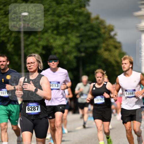29.06.2025 - hella hamburg halbmarathon Dr. Thomas Lammeyer http://msf.ph/oto/8365768 29.06.2025 10:19:25 Kennedybrücke 1890, 2110, 2494, 2720, 2989, 3417, 3513, 4007, 4466, 4492, 4494, 5069, 5271, 5739, 5986, 6248, 6287, 6376, 6576, 7452, 7809, 7810, 8237, 8609, 9113, 9423, 9556, 9657, 9847, 9997, 10775, 10963 meine-sportfotos.de