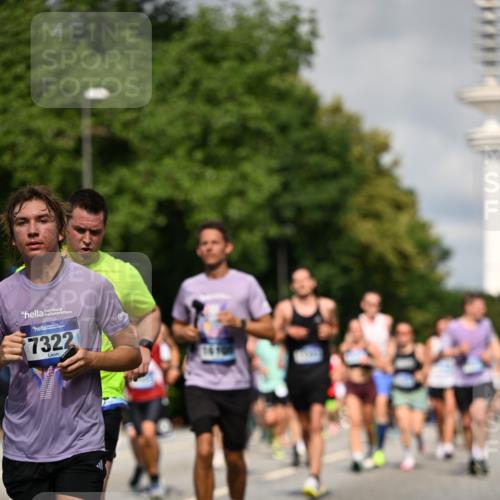 29.06.2025 - hella hamburg halbmarathon Dr. Thomas Lammeyer http://msf.ph/oto/8365802 29.06.2025 09:56:58 Kennedybrücke 1163, 1176, 1391, 1558, 1759, 2048, 2213, 2234, 2365, 2402, 2590, 2623, 2788, 3004, 3146, 3186, 4091, 4310, 4553, 4997, 5022, 5623, 5624, 5692, 6071, 6081, 6203, 6375, 6460, 6712, 7147, 7204, 7322, 7448, 7450, 7765, 8063, 8704, 8819, 9126, 9232, 9303, 9305, 9374, 9534, 9544, 9585, 9794, 10208, 10246, 10313, 11094, 11153, 11291 meine-sportfotos.de