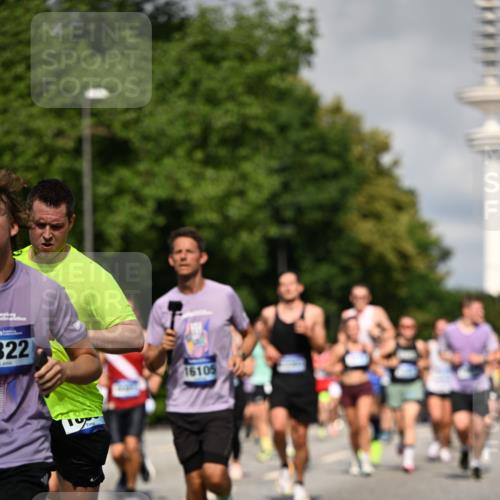 29.06.2025 - hella hamburg halbmarathon Dr. Thomas Lammeyer http://msf.ph/oto/8365854 29.06.2025 09:56:58 Kennedybrücke 1163, 1176, 1391, 1558, 1759, 2048, 2213, 2234, 2365, 2402, 2590, 2623, 2788, 3004, 3146, 3186, 4091, 4310, 4553, 4997, 5022, 5623, 5624, 5692, 6071, 6081, 6203, 6375, 6460, 6712, 7147, 7204, 7322, 7448, 7450, 7765, 8063, 8704, 8819, 9126, 9232, 9303, 9305, 9374, 9534, 9544, 9585, 9794, 10208, 10246, 10313, 11094, 11153, 11291 meine-sportfotos.de