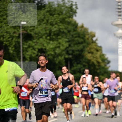 29.06.2025 - hella hamburg halbmarathon Dr. Thomas Lammeyer http://msf.ph/oto/8365869 29.06.2025 09:56:59 Kennedybrücke 1163, 1176, 1391, 1558, 1759, 2213, 2234, 2365, 2402, 2623, 2788, 3004, 3146, 3186, 4091, 4310, 4553, 4997, 5022, 5623, 5624, 5692, 6071, 6081, 6203, 6375, 6460, 6712, 7147, 7204, 7322, 7448, 7450, 7765, 8063, 8704, 8819, 9126, 9232, 9303, 9305, 9374, 9534, 9544, 9585, 9794, 10208, 10246, 11094, 11291 meine-sportfotos.de