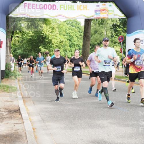 29.06.2025 - hella hamburg halbmarathon MichiJ http://msf.ph/oto/8365918 29.06.2025 10:43:52 Zwischen KM18-KM19 1563, 2417, 3836, 4940, 5033, 6416, 7716, 8542, 8652, 9361, 9488, 9907, 11212, 11612, 14678, 14867 meine-sportfotos.de