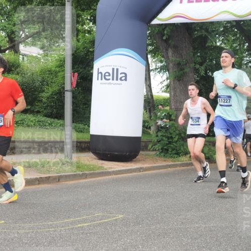 29.06.2025 - hella hamburg halbmarathon KatJ http://msf.ph/oto/8365999 29.06.2025 10:23:03 Zwischen KM18-KM19 1053, 1080, 5193, 6305, 7534 meine-sportfotos.de
