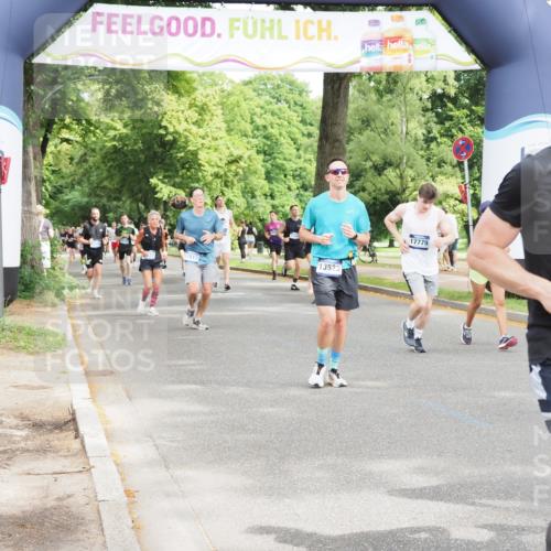 29.06.2025 - hella hamburg halbmarathon MichiJ http://msf.ph/oto/8366163 29.06.2025 10:43:53 Zwischen KM18-KM19 1563, 2417, 2676, 3836, 4940, 5033, 6416, 8542, 9361, 9488, 9907, 13523, 14678, 14867, 17779 meine-sportfotos.de