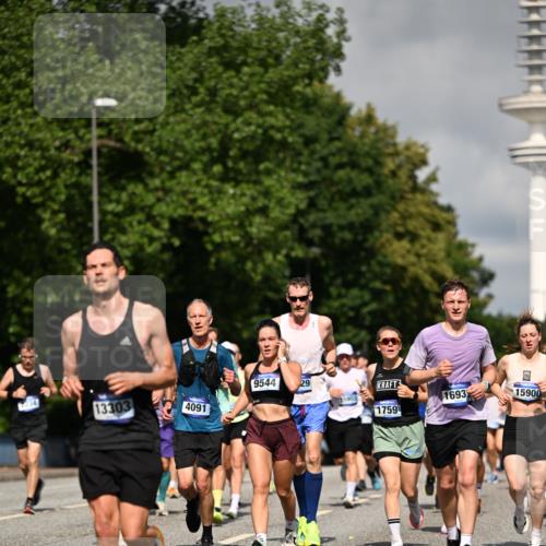 29.06.2025 - hella hamburg halbmarathon Dr. Thomas Lammeyer http://msf.ph/oto/8366179 29.06.2025 09:57:01 Kennedybrücke 1163, 1176, 1391, 1558, 1759, 2213, 2234, 2365, 2402, 2623, 2788, 3004, 3146, 3186, 4091, 4310, 4553, 4997, 5022, 5623, 5624, 5692, 6071, 6081, 6203, 6375, 6460, 6712, 6903, 7147, 7204, 7322, 7448, 7450, 7765, 8063, 8704, 8819, 9126, 9303, 9305, 9534, 9544, 9585, 9794, 10246, 11094 meine-sportfotos.de