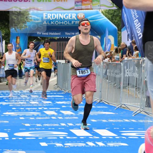 29.06.2025 - hella hamburg halbmarathon Strokosch-Dieckow http://msf.ph/oto/8366197 29.06.2025 10:28:39 Ziel 1953, 2604, 3968, 6090, 10222, 15655, 17213, 17428 meine-sportfotos.de