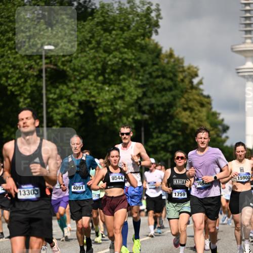 29.06.2025 - hella hamburg halbmarathon Dr. Thomas Lammeyer http://msf.ph/oto/8366238 29.06.2025 09:57:01 Kennedybrücke 1163, 1176, 1391, 1558, 1759, 2213, 2234, 2365, 2402, 2623, 2788, 3004, 3146, 3186, 4091, 4310, 4553, 4997, 5022, 5623, 5624, 5692, 6071, 6081, 6203, 6375, 6460, 6712, 6903, 7147, 7204, 7322, 7448, 7450, 7765, 8063, 8704, 8819, 9126, 9303, 9305, 9534, 9544, 9585, 9794, 10246, 11094 meine-sportfotos.de
