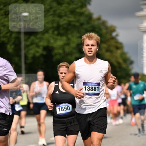 29.06.2025 - hella hamburg halbmarathon Dr. Thomas Lammeyer http://msf.ph/oto/8366317 29.06.2025 10:19:26 Kennedybrücke 1890, 2110, 2494, 2720, 2989, 3417, 4007, 4466, 4492, 4494, 5069, 5271, 5739, 5986, 6248, 6287, 6376, 6576, 7452, 7809, 7810, 8237, 8609, 9113, 9423, 9556, 9657, 9847, 9997, 10775, 10963 meine-sportfotos.de
