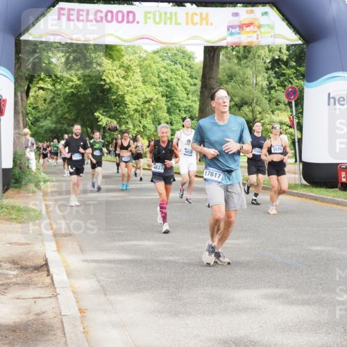 29.06.2025 - hella hamburg halbmarathon MichiJ http://msf.ph/oto/8366319 29.06.2025 10:43:56 Zwischen KM18-KM19 1563, 2417, 2676, 4833, 4940, 5570, 6416, 6835, 9361, 9488, 9907, 11554, 13523, 14867, 17617, 17779 meine-sportfotos.de