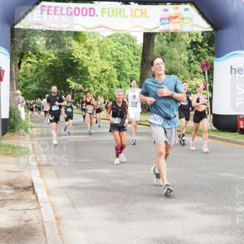 29.06.2025 - hella hamburg halbmarathon MichiJ http://msf.ph/oto/8366338 29.06.2025 10:43:56 Zwischen KM18-KM19 1563, 2417, 2676, 4833, 4940, 5570, 6416, 6835, 9361, 9488, 9907, 11554, 13523, 14867, 17617, 17779 meine-sportfotos.de