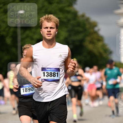 29.06.2025 - hella hamburg halbmarathon Dr. Thomas Lammeyer http://msf.ph/oto/8366487 29.06.2025 10:19:27 Kennedybrücke 1890, 2110, 2494, 2720, 2989, 3417, 4007, 4466, 4492, 4494, 5069, 5271, 5739, 5986, 6248, 6287, 6376, 6576, 7452, 7809, 7810, 8237, 9113, 9423, 9556, 9657, 9847, 9997, 10108, 10775, 10963 meine-sportfotos.de