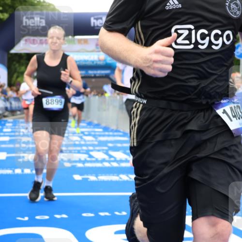 29.06.2025 - hella hamburg halbmarathon Strokosch-Dieckow http://msf.ph/oto/8366507 29.06.2025 10:50:22 Ziel 4127, 4247, 4933, 6795, 8153, 8899, 8921, 11455, 12035, 12624, 12949, 13609, 13690, 14034, 14626, 16000, 16242, 17319, 18394, 18499 meine-sportfotos.de