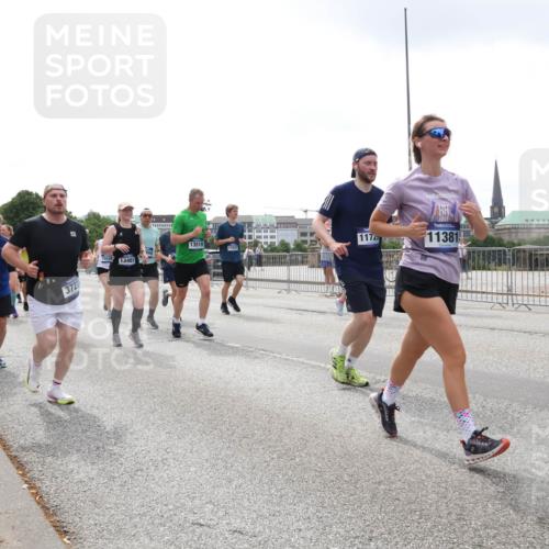 29.06.2025 - hella hamburg halbmarathon Lena Gebhardt http://msf.ph/oto/8366522 29.06.2025 10:39:29 Lombardsbrücke 3353, 112, 13519, 15536, 44, 13461, 11533, 3721, 1174, 11381, 29, 1760, 1856, 1883, 2092, 2571, 2574, 2578, 2843, 2893, 2976, 2998, 3275, 3353, 3727, 3745, 4298, 4410, 4523, 4603, 4609, 4659, 4752, 4855, 4882, 5045, 5701, 6112, 6321, 6342, 6343, 6427, 6428, 6611, 6719, 6726, 6739, 6748, 7053, 7125, 7199, 7341, 7429, 7501, 7506, 7524, 7589, 7684, 7815, 8203, 8243, 8457, 8995, 9393, 9420, 9446, 9569, 9698, 9747, 9777, 9974, 9977, 10001, 10072, 10315, 10441, 10512, 10516 meine-sportfotos.de