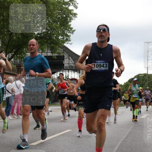 29.06.2025 - hella hamburg halbmarathon Yannick Fuchs http://msf.ph/oto/8366545 29.06.2025 10:53:24 20KM 2006, 2348, 2584, 2957, 2978, 3114, 3181, 3279, 3425, 3983, 4088, 4592, 4796, 5885, 6087, 6220, 6438, 7031, 7223, 7287, 10488, 10587, 10759, 10896, 10943, 11018, 11757, 11935, 11938, 12206, 12261, 12564, 12633, 12736, 12779, 12862, 13583, 13761, 14567, 14732, 14902, 14928, 14965, 15232, 15284, 15785, 16227, 16341, 16754, 16910, 16915, 16980, 17176, 17304, 17503, 17630, 18467, 18485, 18716, 18855, 19015, 19160 meine-sportfotos.de