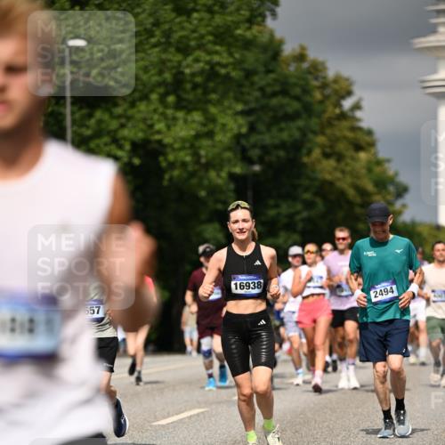 29.06.2025 - hella hamburg halbmarathon Dr. Thomas Lammeyer http://msf.ph/oto/8366782 29.06.2025 10:19:28 Kennedybrücke 1440, 1890, 2110, 2494, 2720, 2989, 3417, 4007, 4466, 4492, 4494, 5069, 5271, 5739, 5986, 6248, 6287, 6376, 6576, 7452, 7809, 7810, 8237, 9113, 9423, 9556, 9657, 9847, 9997, 10108, 10775, 10963 meine-sportfotos.de