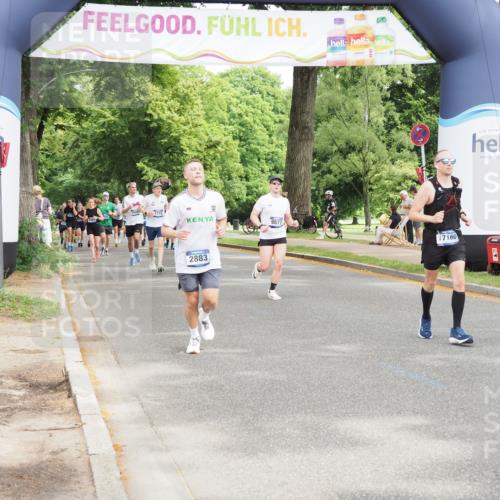29.06.2025 - hella hamburg halbmarathon MichiJ http://msf.ph/oto/8366814 29.06.2025 10:44:03 Zwischen KM18-KM19 2883, 4833, 4951, 5570, 6835, 9577, 11083, 11554, 15349, 16257, 16261, 17160, 17617, 18388 meine-sportfotos.de