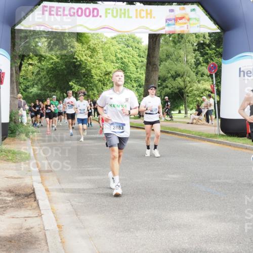 29.06.2025 - hella hamburg halbmarathon MichiJ http://msf.ph/oto/8366878 29.06.2025 10:44:03 Zwischen KM18-KM19 2883, 4833, 4951, 5570, 6835, 9577, 11083, 11554, 15349, 16257, 16261, 17160, 17617, 18388 meine-sportfotos.de