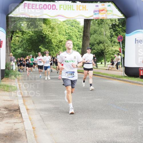 29.06.2025 - hella hamburg halbmarathon MichiJ http://msf.ph/oto/8366899 29.06.2025 10:44:03 Zwischen KM18-KM19 2883, 4833, 4951, 5570, 6835, 9577, 11083, 11554, 15349, 16257, 16261, 17160, 17617, 18388 meine-sportfotos.de