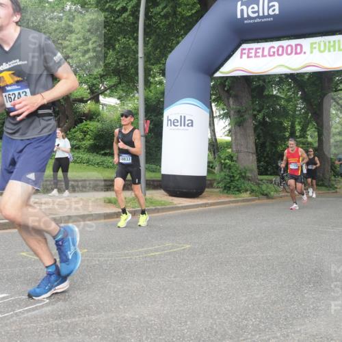 29.06.2025 - hella hamburg halbmarathon KatJ http://msf.ph/oto/8366967 29.06.2025 10:23:09 Zwischen KM18-KM19 1080, 7534, 7901, 8312 meine-sportfotos.de