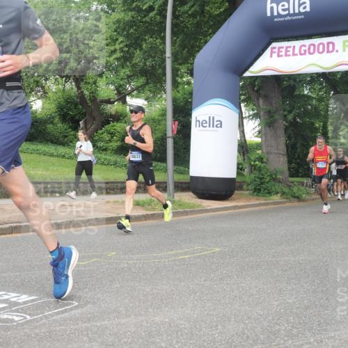 29.06.2025 - hella hamburg halbmarathon KatJ http://msf.ph/oto/8367016 29.06.2025 10:23:09 Zwischen KM18-KM19 1080, 7534, 7901, 8312 meine-sportfotos.de