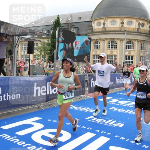 29.06.2025 - hella hamburg halbmarathon Michael Strokosch http://msf.ph/oto/8367083 29.06.2025 10:57:21 Ziel 1877, 2417, 2676, 4940, 5926, 6272, 8585, 9450, 9577, 9934, 10383, 11590, 12014, 12590, 13664, 13750, 15110, 15229, 15664, 16625, 17660, 17779, 17848, 17993, 19184 meine-sportfotos.de