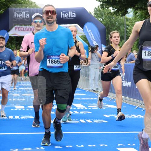 29.06.2025 - hella hamburg halbmarathon Strokosch-Dieckow http://msf.ph/oto/8367247 29.06.2025 10:50:06 Ziel 1119, 1216, 1321, 1507, 2020, 3296, 3562, 7100, 7176, 7657, 8313, 9031, 9213, 9303, 9965, 10371, 11607, 12203, 12235, 12271, 13225, 13282, 13758, 14257, 15620, 16403, 18228, 18657, 18658, 18884, 19112 meine-sportfotos.de