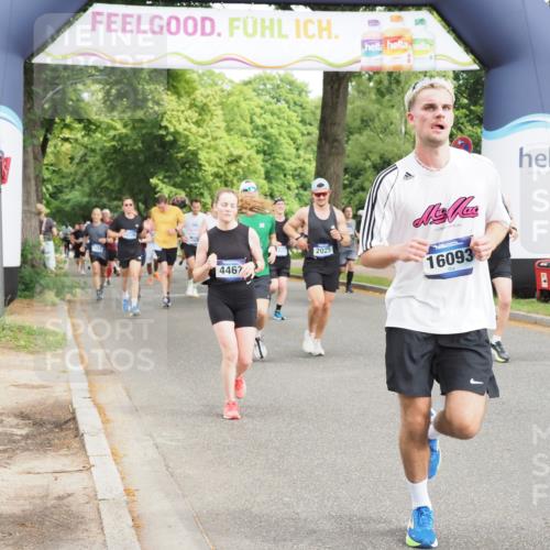 29.06.2025 - hella hamburg halbmarathon MichiJ http://msf.ph/oto/8367258 29.06.2025 10:44:09 Zwischen KM18-KM19 1715, 1719, 1833, 2025, 3093, 4467, 9577, 13376, 15189, 16093, 17160 meine-sportfotos.de