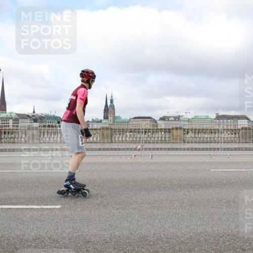 29.06.2025 - hella hamburg halbmarathon Lena Gebhardt http://msf.ph/oto/8367351 29.06.2025 09:10:54 Lombardsbrücke 26 meine-sportfotos.de