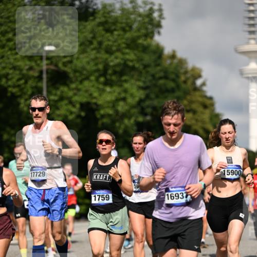 29.06.2025 - hella hamburg halbmarathon Dr. Thomas Lammeyer http://msf.ph/oto/8367372 29.06.2025 09:57:04 Kennedybrücke 1163, 1176, 1391, 1558, 1759, 2213, 2234, 2365, 2402, 2623, 2788, 2890, 3004, 3146, 3186, 4091, 4310, 4553, 4997, 5022, 5624, 5692, 6071, 6081, 6203, 6375, 6460, 6712, 6903, 7147, 7204, 7322, 7448, 7450, 8063, 8819, 9126, 9303, 9305, 9544, 9585, 9633, 9794, 11094, 11283 meine-sportfotos.de