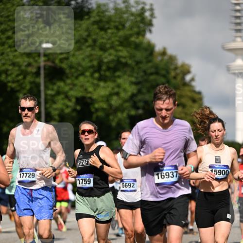 29.06.2025 - hella hamburg halbmarathon Dr. Thomas Lammeyer http://msf.ph/oto/8367395 29.06.2025 09:57:04 Kennedybrücke 1163, 1176, 1391, 1558, 1759, 2213, 2234, 2365, 2402, 2623, 2788, 2890, 3004, 3146, 3186, 4091, 4310, 4553, 4997, 5022, 5624, 5692, 6071, 6081, 6203, 6375, 6460, 6712, 6903, 7147, 7204, 7322, 7448, 7450, 8063, 8819, 9126, 9303, 9305, 9544, 9585, 9633, 9794, 11094, 11283 meine-sportfotos.de
