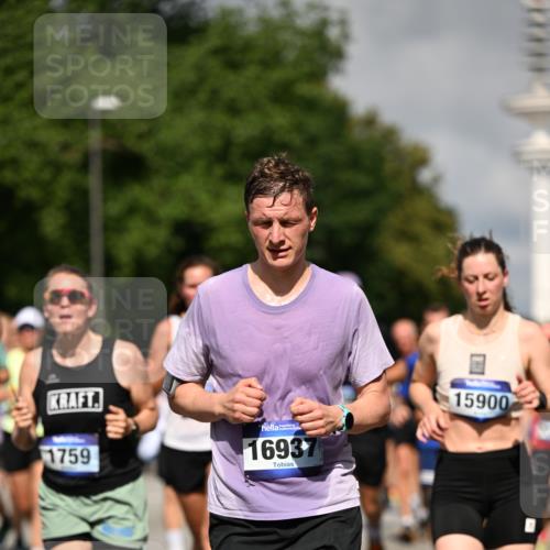 29.06.2025 - hella hamburg halbmarathon Dr. Thomas Lammeyer http://msf.ph/oto/8367464 29.06.2025 09:57:05 Kennedybrücke 1163, 1176, 1391, 1558, 1759, 2234, 2365, 2402, 2623, 2788, 2890, 3004, 3146, 3186, 4091, 4310, 4553, 4997, 5022, 5624, 5692, 6071, 6081, 6203, 6375, 6460, 6575, 6903, 7147, 7204, 7322, 7448, 7450, 8063, 8819, 9126, 9303, 9305, 9544, 9633, 9794, 11094, 11283 meine-sportfotos.de