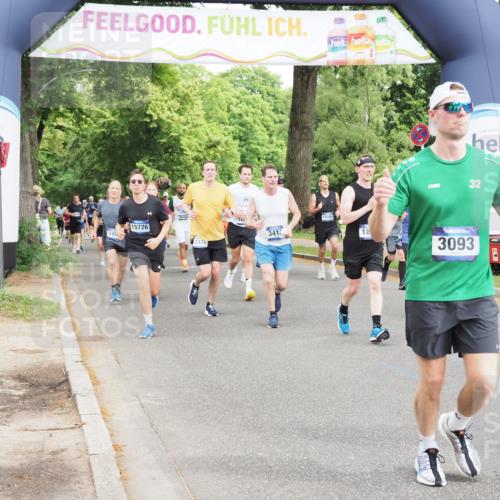 29.06.2025 - hella hamburg halbmarathon MichiJ http://msf.ph/oto/8367567 29.06.2025 10:44:11 Zwischen KM18-KM19 1715, 1719, 1833, 2025, 2488, 3093, 3413, 4467, 12774, 13376, 15189, 15726, 16093, 16830, 17769 meine-sportfotos.de