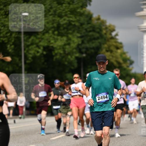 29.06.2025 - hella hamburg halbmarathon Dr. Thomas Lammeyer http://msf.ph/oto/8367597 29.06.2025 10:19:30 Kennedybrücke 1440, 1890, 2110, 2140, 2494, 2720, 2989, 3417, 4007, 4466, 4492, 4494, 5069, 5271, 5739, 5986, 6287, 6376, 6576, 7452, 7809, 7810, 7941, 7942, 8885, 9113, 9423, 9556, 9657, 9847, 9997, 10108, 10775, 10963 meine-sportfotos.de