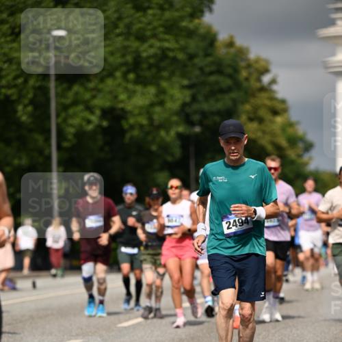 29.06.2025 - hella hamburg halbmarathon Dr. Thomas Lammeyer http://msf.ph/oto/8367612 29.06.2025 10:19:31 Kennedybrücke 1440, 1890, 2110, 2140, 2494, 2720, 2989, 3417, 4007, 4466, 4492, 4494, 5069, 5739, 5986, 6287, 6376, 6576, 7452, 7809, 7810, 7941, 7942, 8885, 9113, 9423, 9556, 9657, 9847, 9997, 10108, 10775, 10963 meine-sportfotos.de