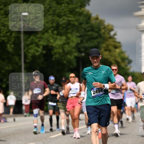 29.06.2025 - hella hamburg halbmarathon Dr. Thomas Lammeyer http://msf.ph/oto/8367628 29.06.2025 10:19:31 Kennedybrücke 1440, 1890, 2110, 2140, 2494, 2720, 2989, 3417, 4007, 4466, 4492, 4494, 5069, 5739, 5986, 6287, 6376, 6576, 7452, 7809, 7810, 7941, 7942, 8885, 9113, 9423, 9556, 9657, 9847, 9997, 10108, 10775, 10963 meine-sportfotos.de