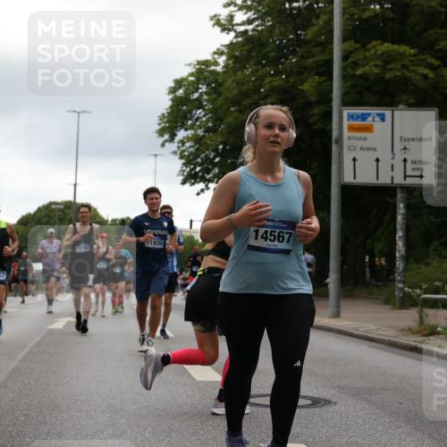 29.06.2025 - hella hamburg halbmarathon Yannick Fuchs http://msf.ph/oto/8367673 29.06.2025 10:53:26 20KM 2348, 2584, 2780, 2957, 2978, 3114, 3279, 3425, 3983, 4088, 4238, 4592, 4796, 5885, 6087, 6220, 6438, 7031, 7223, 7287, 9985, 10488, 10587, 10759, 10896, 10943, 11018, 11757, 11935, 11938, 12206, 12261, 12564, 12736, 12779, 12862, 13583, 13706, 13761, 14567, 14732, 14902, 14928, 14965, 15232, 15284, 15785, 16227, 16341, 16754, 16910, 16915, 16980, 17176, 17304, 17503, 17630, 18467, 18485, 18716, 18855, 19015, 19160 meine-sportfotos.de