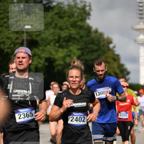 29.06.2025 - hella hamburg halbmarathon Dr. Thomas Lammeyer http://msf.ph/oto/8367744 29.06.2025 09:57:07 Kennedybrücke 1391, 1558, 1759, 2234, 2365, 2402, 2623, 2890, 3004, 3146, 3186, 4091, 4310, 4553, 5022, 5624, 5692, 6071, 6081, 6203, 6282, 6375, 6460, 6575, 6903, 7147, 7322, 7448, 7450, 7480, 7734, 8063, 8819, 9126, 9303, 9305, 9544, 9633, 9794, 11094, 11283 meine-sportfotos.de