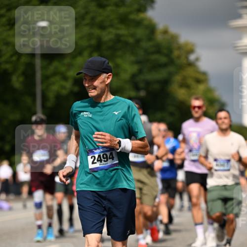 29.06.2025 - hella hamburg halbmarathon Dr. Thomas Lammeyer http://msf.ph/oto/8367814 29.06.2025 10:19:32 Kennedybrücke 1440, 1890, 2110, 2140, 2494, 2720, 2989, 3417, 4007, 4466, 4492, 4494, 5069, 5739, 6287, 6376, 6576, 7452, 7809, 7810, 7941, 7942, 8885, 9113, 9192, 9423, 9556, 9657, 9847, 10108, 10775, 10963 meine-sportfotos.de