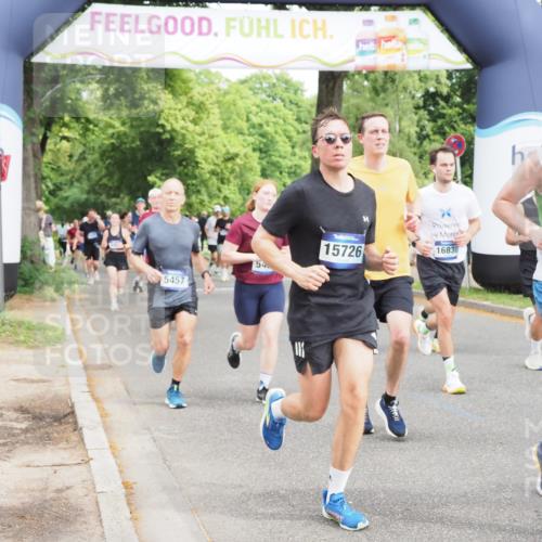 29.06.2025 - hella hamburg halbmarathon MichiJ http://msf.ph/oto/8367882 29.06.2025 10:44:13 Zwischen KM18-KM19 1715, 1833, 2025, 2488, 3093, 3413, 3859, 4426, 4467, 5457, 5458, 12774, 13376, 15189, 15584, 15726, 16093, 16830, 17769, 18966 meine-sportfotos.de