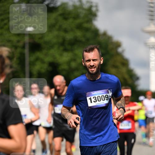 29.06.2025 - hella hamburg halbmarathon Dr. Thomas Lammeyer http://msf.ph/oto/8367889 29.06.2025 09:57:08 Kennedybrücke 1558, 1759, 2234, 2365, 2402, 2623, 2890, 3004, 3146, 3186, 4091, 4310, 4553, 5022, 5692, 6071, 6081, 6203, 6282, 6375, 6460, 6575, 6903, 7147, 7322, 7448, 7450, 7480, 7734, 8819, 9126, 9200, 9303, 9305, 9544, 9633, 9794, 11094, 11283 meine-sportfotos.de