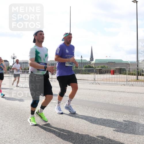 29.06.2025 - hella hamburg halbmarathon Lena Gebhardt http://msf.ph/oto/8367893 29.06.2025 10:02:01 Lombardsbrücke 14471, 7189, 6327, 17952, 1184, 1329, 1364, 1432, 1453, 1464, 1653, 1722, 1724, 1729, 1881, 1940, 2142, 2167, 2322, 2323, 2591, 2806, 2957, 3039, 3169, 4286, 4328, 4663, 4985, 5547, 5602, 5603, 5742, 5763, 6166, 6295, 6302, 6322, 6327, 6438, 6595, 6921, 7031, 7189, 7223, 7243, 8392, 8578, 8822, 8926, 9020, 9021, 9156, 9230, 9353, 9741, 9928, 10177, 10281, 10301, 10882, 10915, 11043, 11554, 11871, 11938, 12315, 12316, 12491, 14471, 14660, 14677, 16420 meine-sportfotos.de