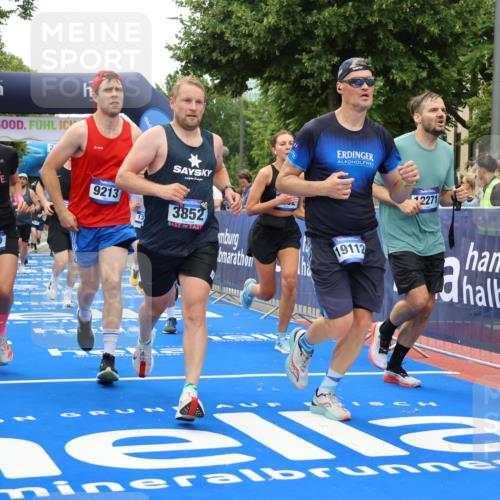 29.06.2025 - hella hamburg halbmarathon Strokosch-Dieckow http://msf.ph/oto/8367896 29.06.2025 10:49:59 Ziel 1216, 1321, 1507, 2020, 2540, 3562, 3692, 3852, 7100, 7657, 8454, 8455, 9031, 9213, 9303, 9491, 9965, 12203, 12271, 12527, 12733, 13225, 13758, 14257, 16403, 16716, 16732, 16887, 18228, 18657, 18658, 18884, 19112 meine-sportfotos.de
