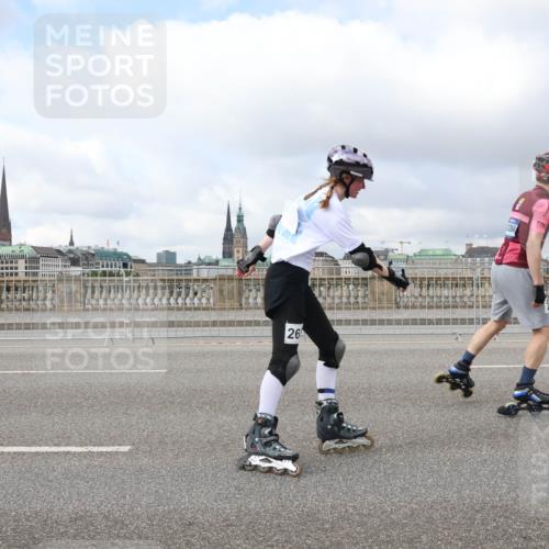 29.06.2025 - hella hamburg halbmarathon Lena Gebhardt http://msf.ph/oto/8367913 29.06.2025 09:10:54 Lombardsbrücke 26, 4, 3264 meine-sportfotos.de