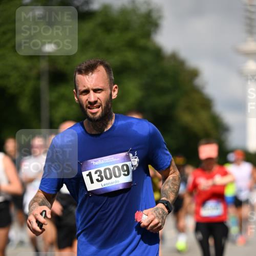 29.06.2025 - hella hamburg halbmarathon Dr. Thomas Lammeyer http://msf.ph/oto/8368024 29.06.2025 09:57:09 Kennedybrücke 1558, 1759, 2234, 2365, 2402, 2623, 2890, 3004, 3146, 3186, 4091, 4310, 4553, 5022, 5692, 6071, 6081, 6203, 6282, 6375, 6460, 6575, 6903, 7322, 7448, 7450, 7480, 7734, 9030, 9043, 9126, 9200, 9303, 9305, 9544, 9633, 9723, 9794, 11283 meine-sportfotos.de