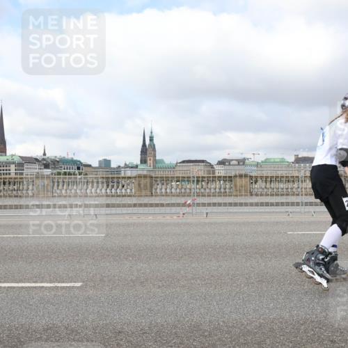 29.06.2025 - hella hamburg halbmarathon Lena Gebhardt http://msf.ph/oto/8368087 29.06.2025 09:10:55 Lombardsbrücke 20, 2026 meine-sportfotos.de