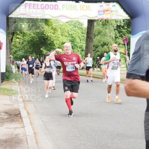 29.06.2025 - hella hamburg halbmarathon MichiJ http://msf.ph/oto/8368161 29.06.2025 10:44:15 Zwischen KM18-KM19 1200, 1833, 2025, 2488, 3093, 3413, 3859, 4426, 5015, 5457, 5458, 5728, 12773, 12774, 13376, 15189, 15584, 15726, 16830, 17769, 18966 meine-sportfotos.de