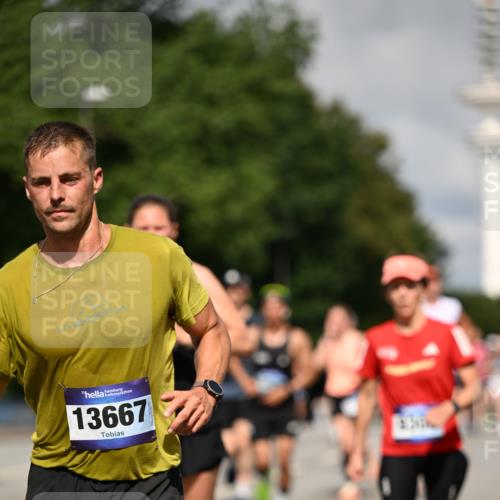 29.06.2025 - hella hamburg halbmarathon Dr. Thomas Lammeyer http://msf.ph/oto/8368221 29.06.2025 09:57:10 Kennedybrücke 1558, 1759, 2234, 2365, 2402, 2623, 2890, 3004, 3146, 3186, 4091, 4310, 4553, 4949, 5022, 5692, 6071, 6081, 6203, 6282, 6375, 6388, 6460, 6575, 6903, 7322, 7448, 7450, 7480, 7734, 9030, 9043, 9126, 9200, 9303, 9305, 9544, 9633, 9723, 9794, 11283 meine-sportfotos.de