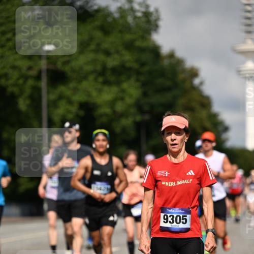 29.06.2025 - hella hamburg halbmarathon Dr. Thomas Lammeyer http://msf.ph/oto/8368303 29.06.2025 09:57:11 Kennedybrücke 1558, 1759, 2234, 2365, 2402, 2623, 2890, 3004, 3146, 3186, 4091, 4310, 4553, 4949, 5022, 5460, 5692, 6071, 6081, 6203, 6282, 6375, 6388, 6460, 6575, 6903, 7167, 7448, 7450, 7480, 7734, 9030, 9043, 9126, 9200, 9303, 9305, 9544, 9633, 9723, 9794, 11283 meine-sportfotos.de