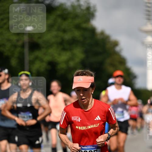 29.06.2025 - hella hamburg halbmarathon Dr. Thomas Lammeyer http://msf.ph/oto/8368378 29.06.2025 09:57:13 Kennedybrücke 1759, 2234, 2365, 2402, 2623, 2890, 2937, 3004, 3146, 3186, 3414, 4091, 4310, 4553, 4949, 5022, 5362, 5460, 5692, 6071, 6081, 6203, 6282, 6375, 6388, 6460, 6575, 6903, 7167, 7448, 7480, 7734, 9030, 9043, 9126, 9200, 9303, 9305, 9544, 9633, 9723, 9794, 9965, 11283 meine-sportfotos.de